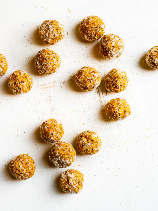 carrot cake energy bites